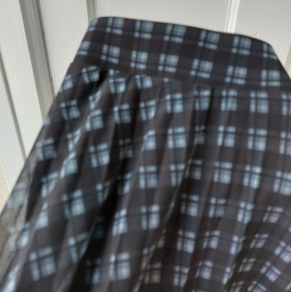 Hollister Ultra High-Rise Pleated Midi Skirt, Size Large, New With Tags! - Picture 3 of 7